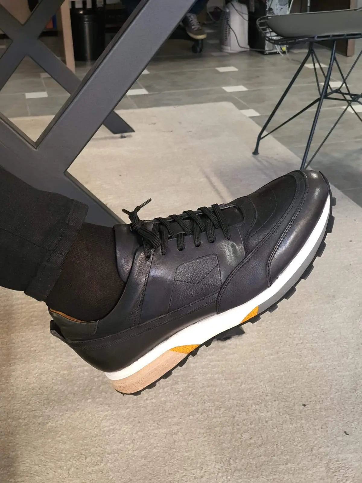 Vicenza Laced Leather Shoes - Timeless Elegance in Black - BRABION