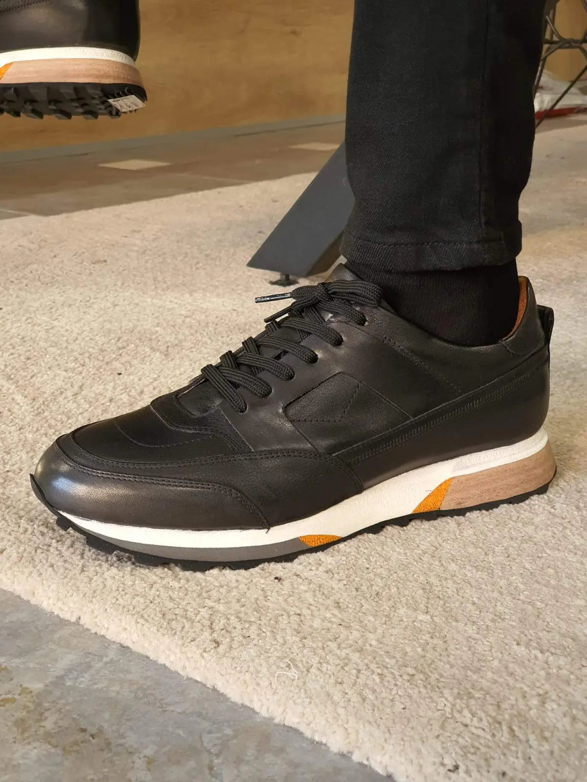 Vicenza Laced Leather Shoes - Timeless Elegance in Black - BRABION