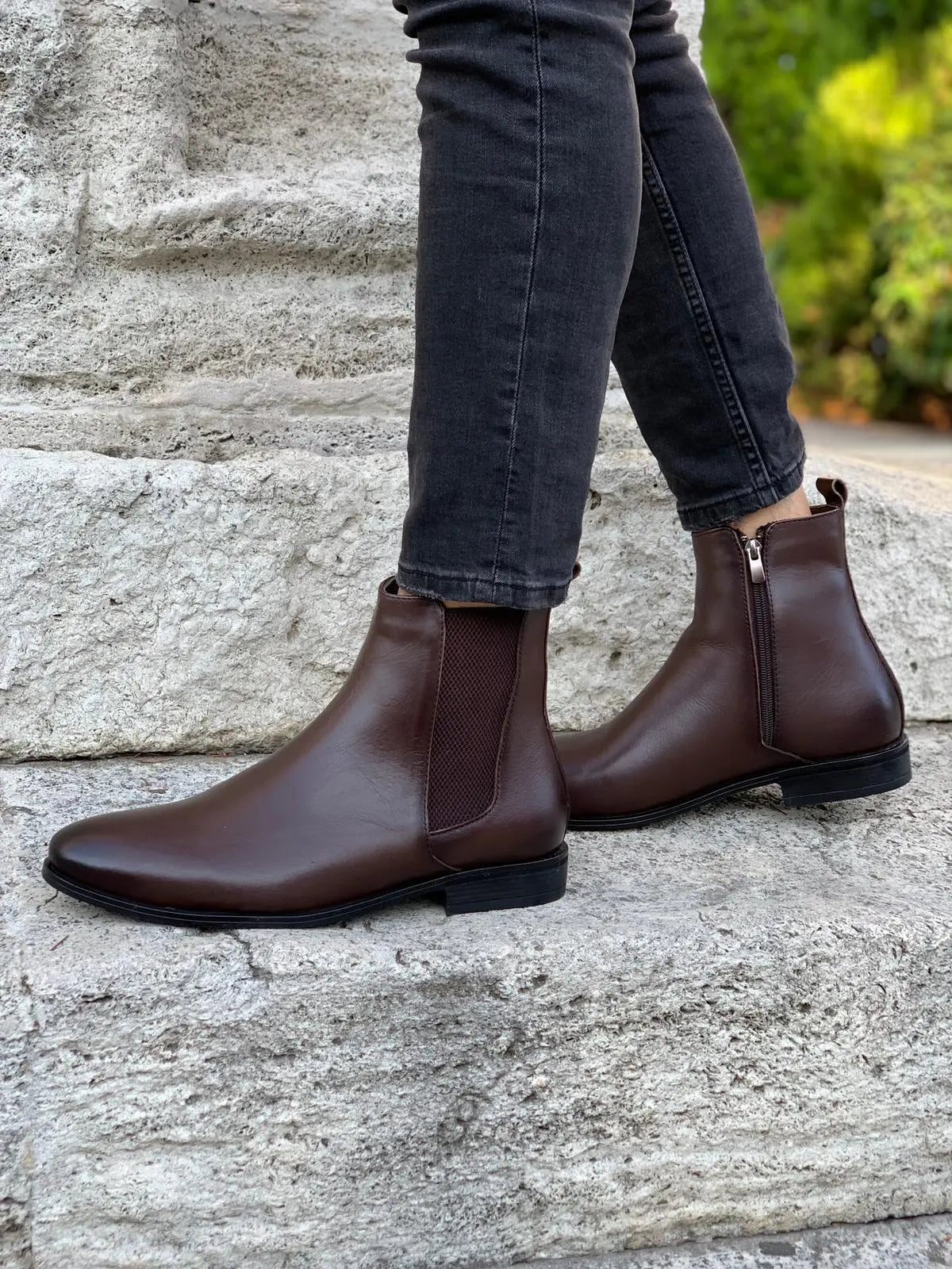 Mantoni Brown Leather Chelsea Boots - Sophisticated Comfort for Every Occasion - BRABION