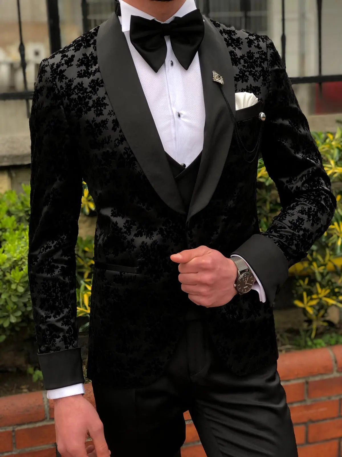Abboud Black Embroidery Tuxedo - Timeless Elegance for Formal Occasions - BRABION