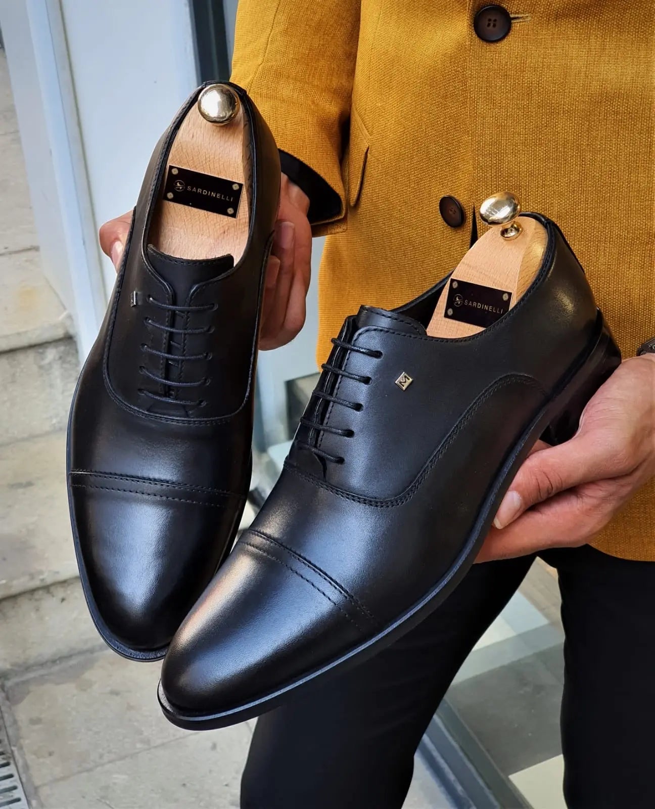 Stefano Black Wholecut Oxfords - Timeless Elegance for Every Occasion - BRABION