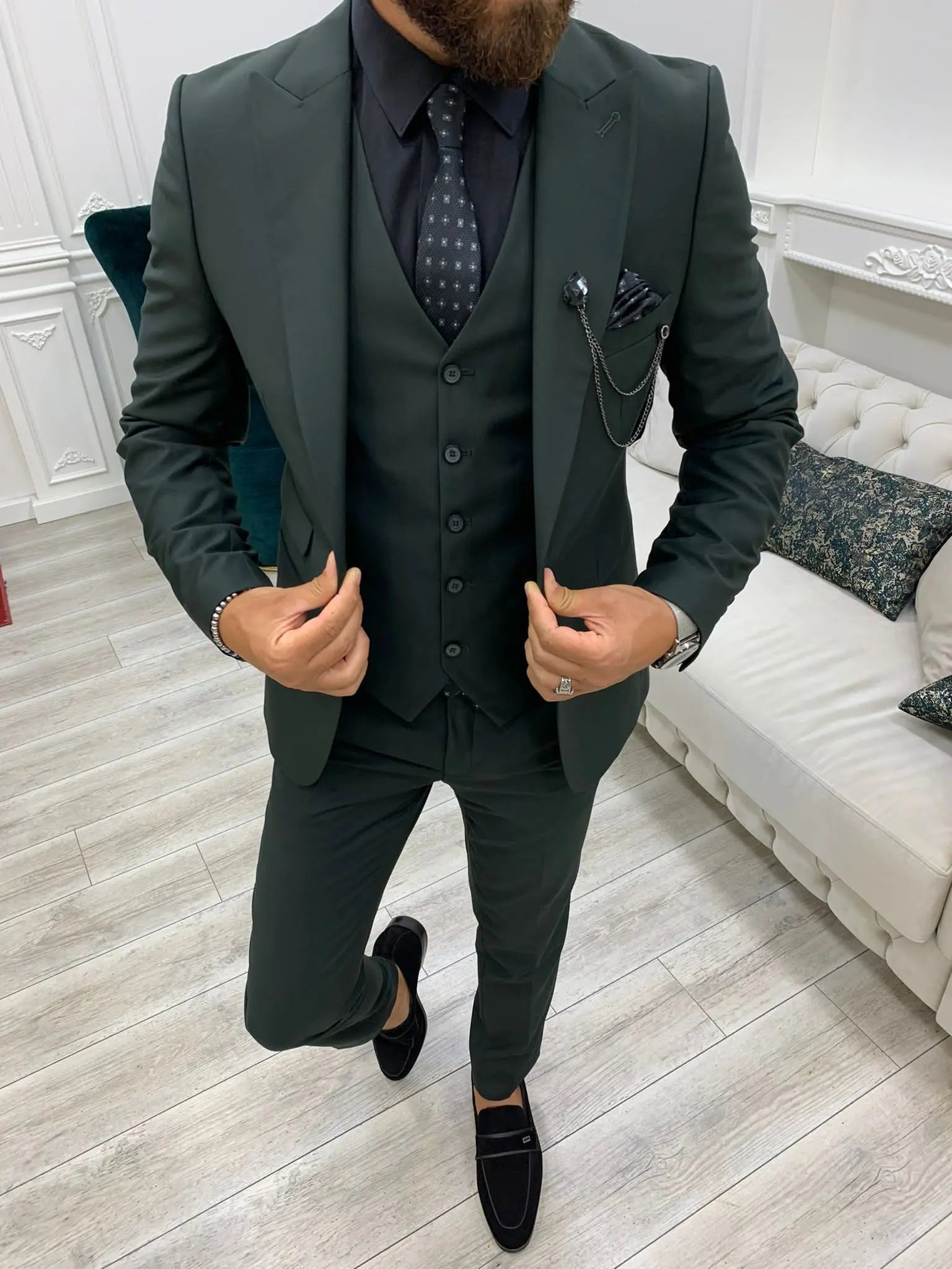 Eros Green Slim Fit Peak Lapel Suit - Elegant and Versatile BOJONI