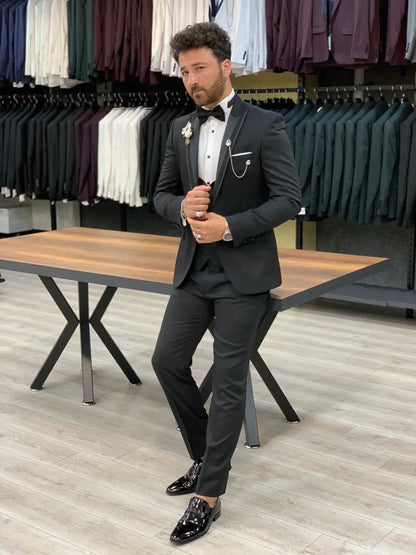 Edmond Black Slim Fit Peak Lapel Tuxedo: Luxury Redefined - BRABION