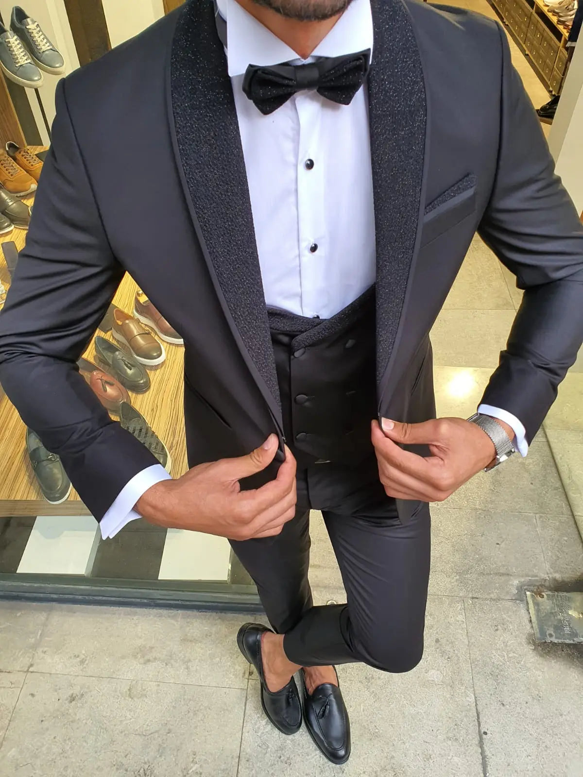 Midvale Black Slim Fit Shawl Lapel Tuxedo - BRABION