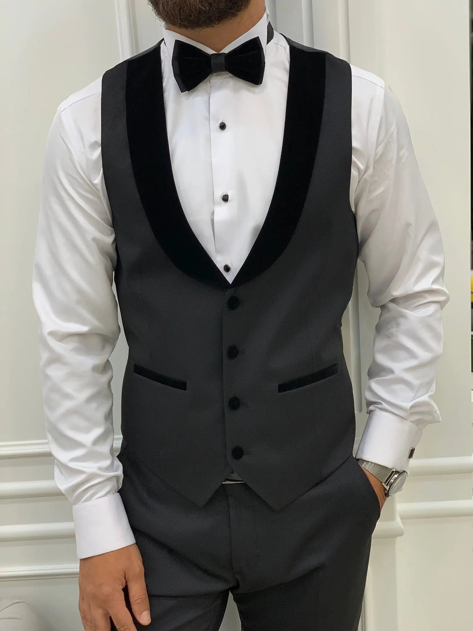 Edmond Black Slim Fit Velvet Peak Lapel Tuxedo - BRABION