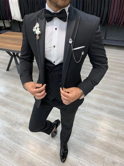 Edmond Black Slim Fit Peak Lapel Tuxedo: Luxury Redefined - BRABION
