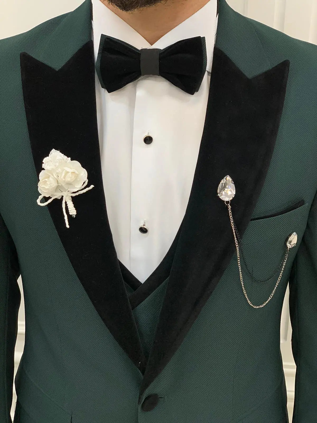 Eden Green Slim Fit Velvet Peak Lapel Tuxedo - BRABION
