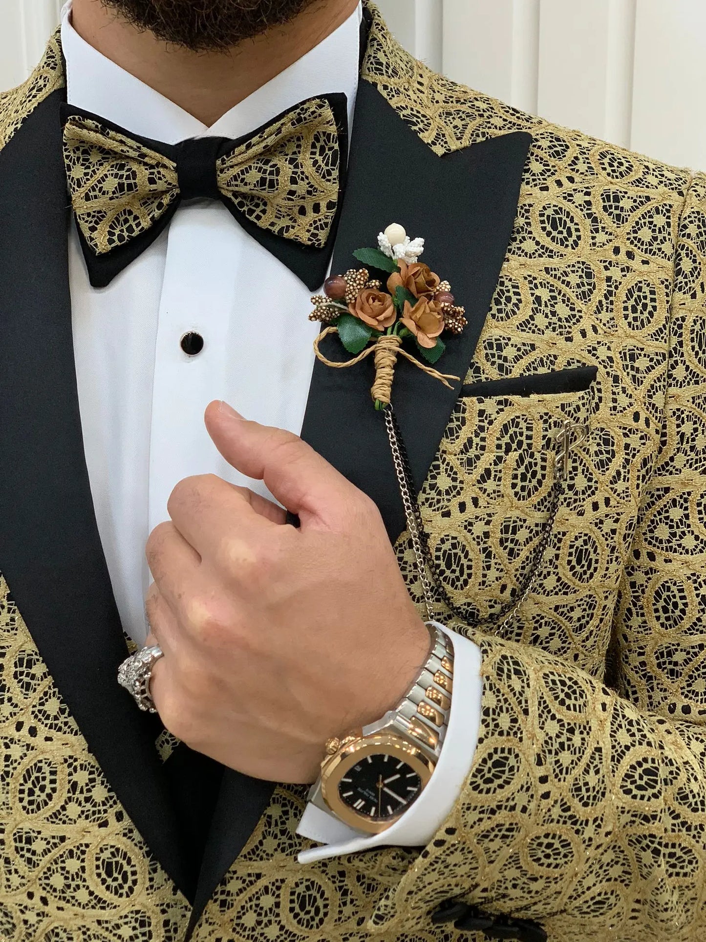 Caesar Golden Slim Fit Peak Lapel Floral Patterned Tuxedo - BRABION
