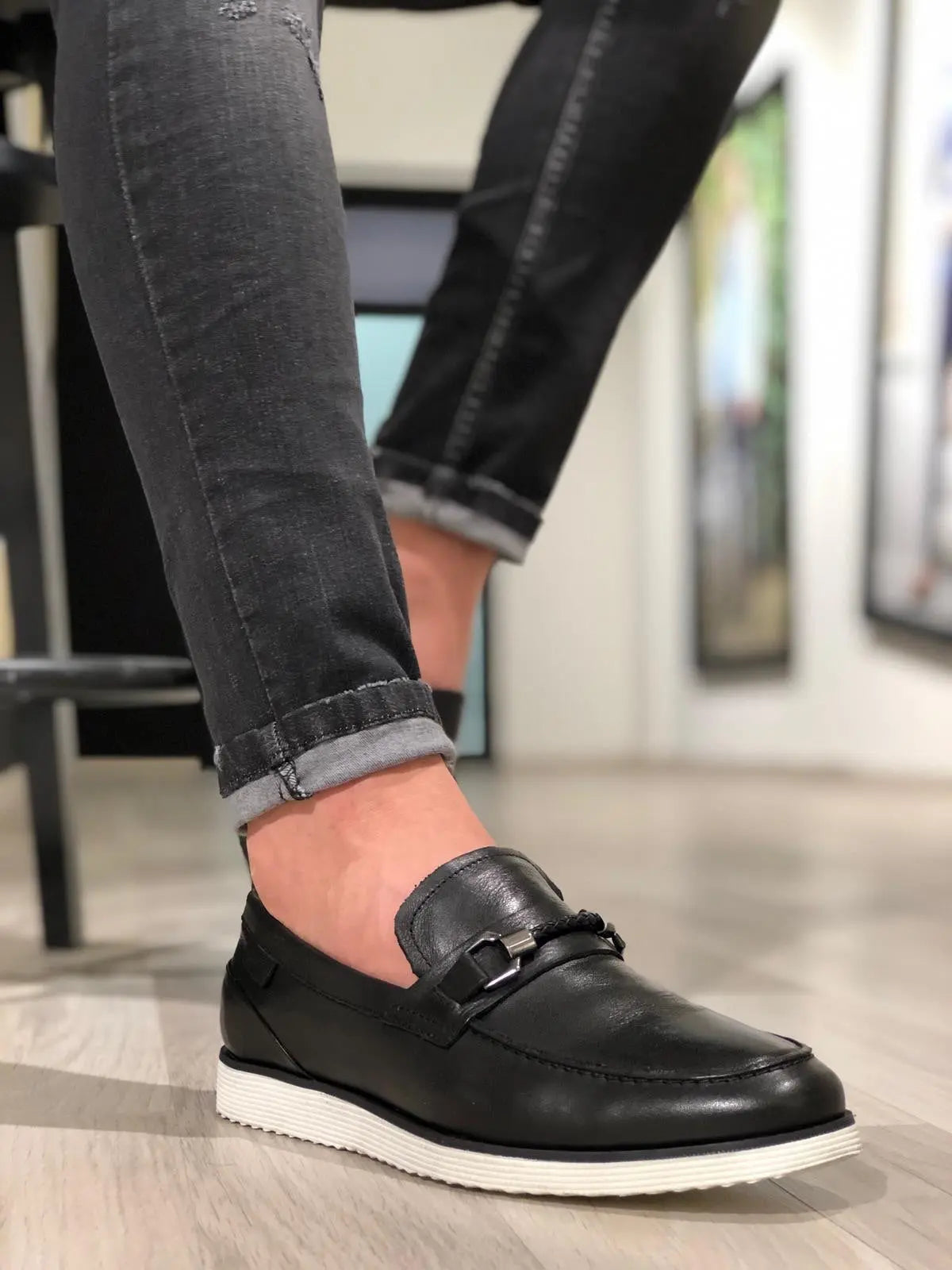 Heritage Buckle Detail Black Loafer - BRABION