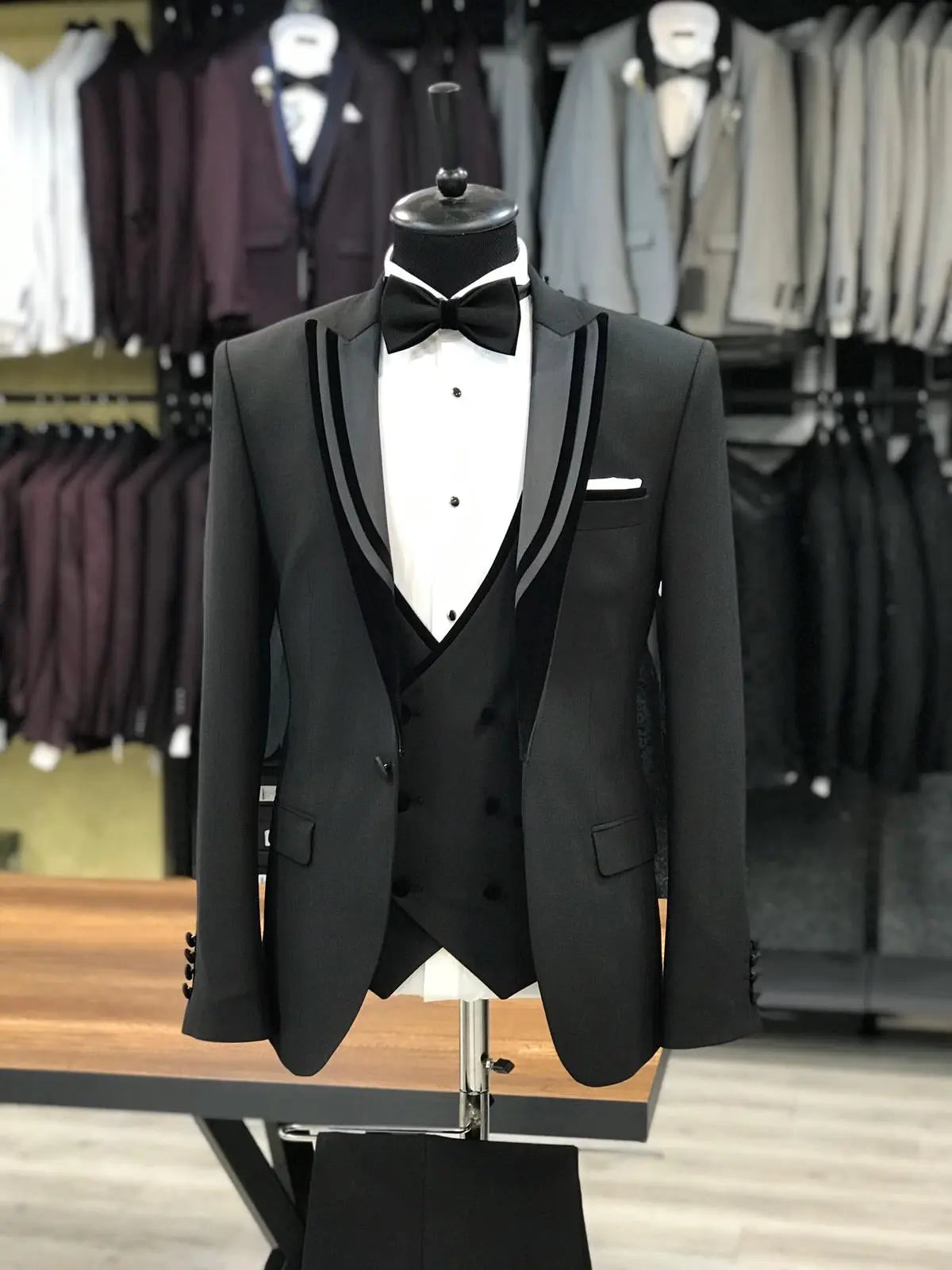 Stefano Black Slim Fit Shawl Lapel Tuxedo - BRABION