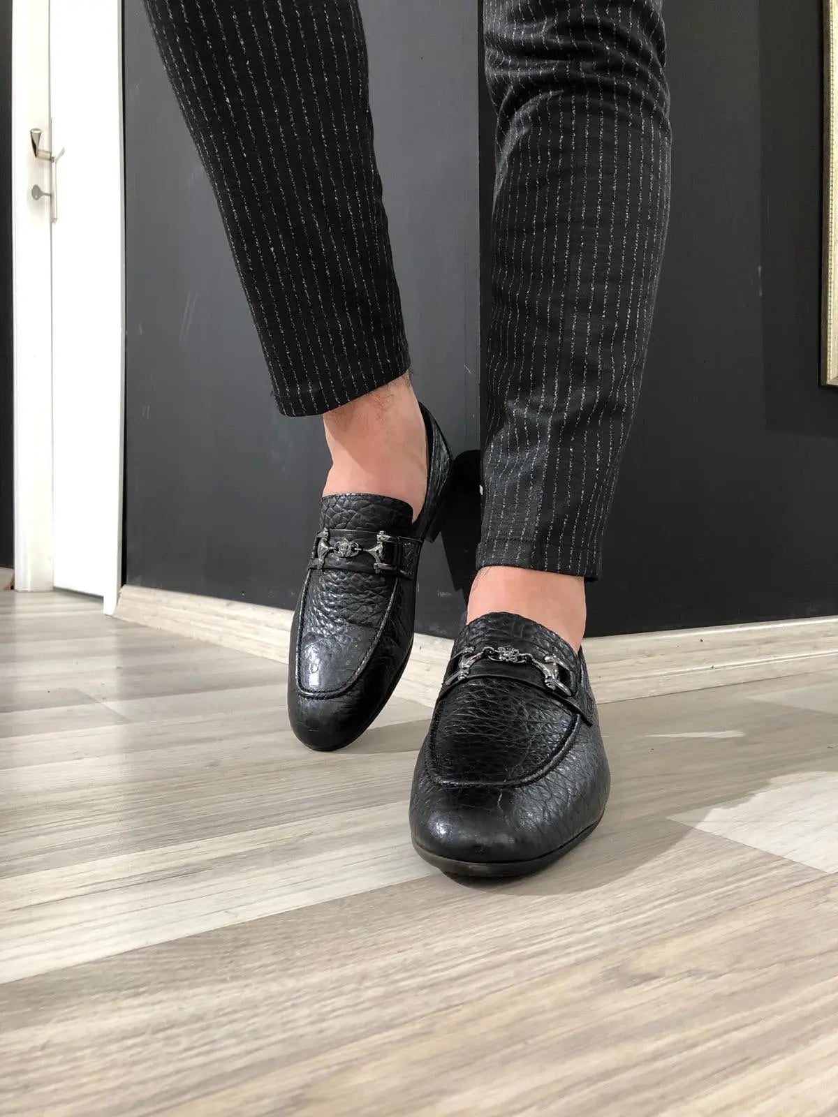 Ferrar Buckled Black Leather Loafers - BRABION