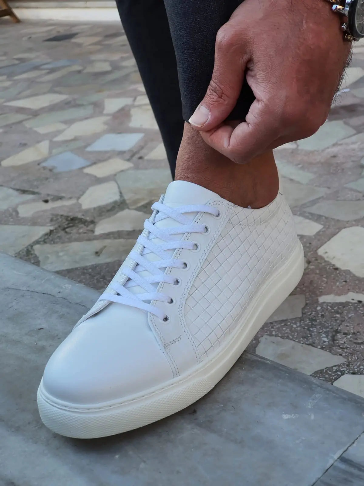 Montreal White Low-Top Sneakers - BRABION