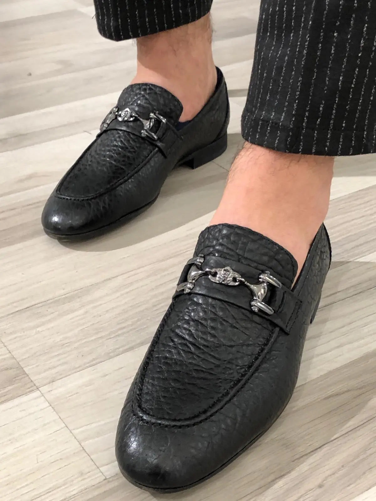 Ferrar Buckled Black Leather Loafers - BRABION
