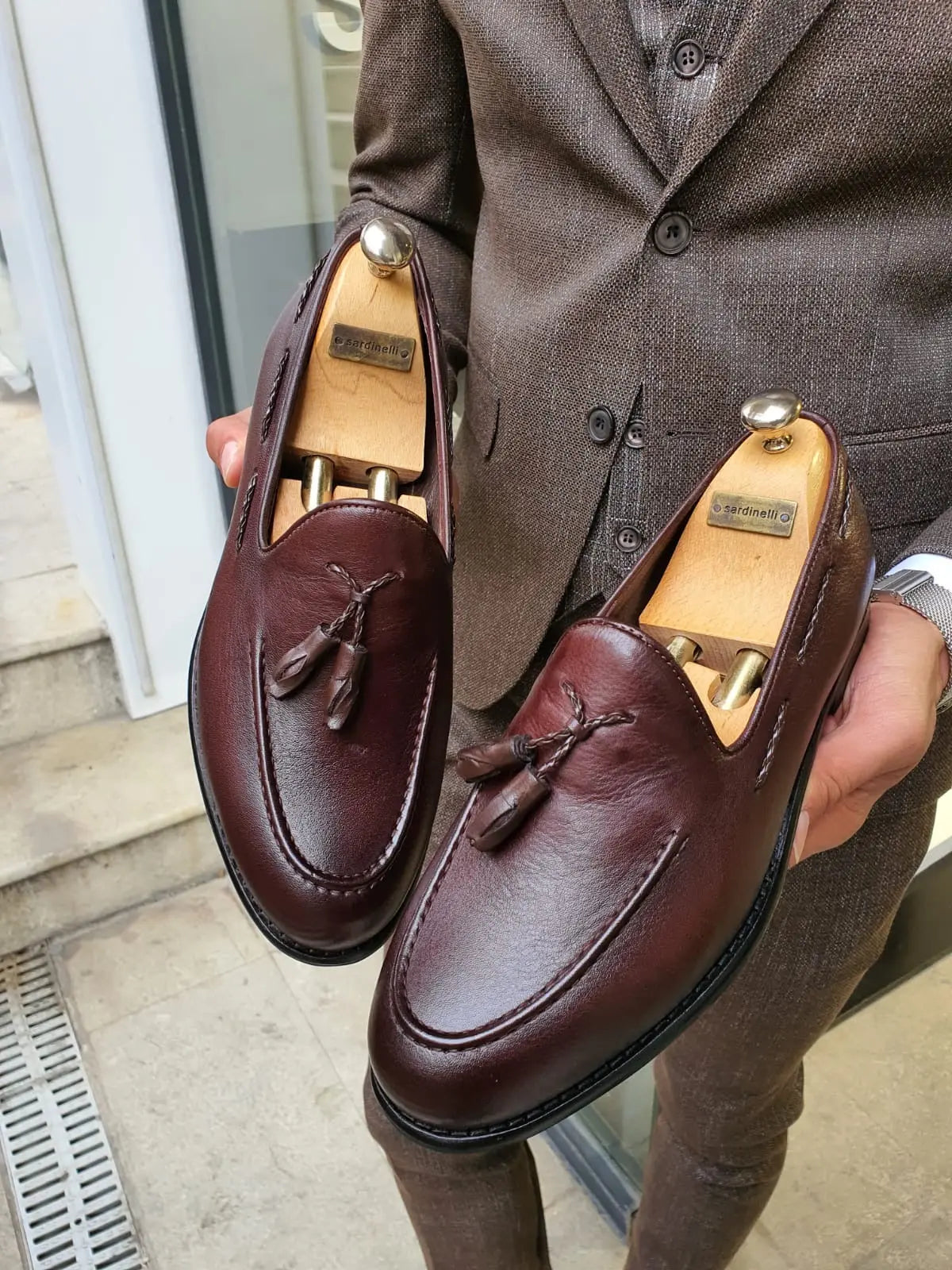 Fort Worth Brown Tassel Loafer - Elegant Leather Footwear for Men - BRABION