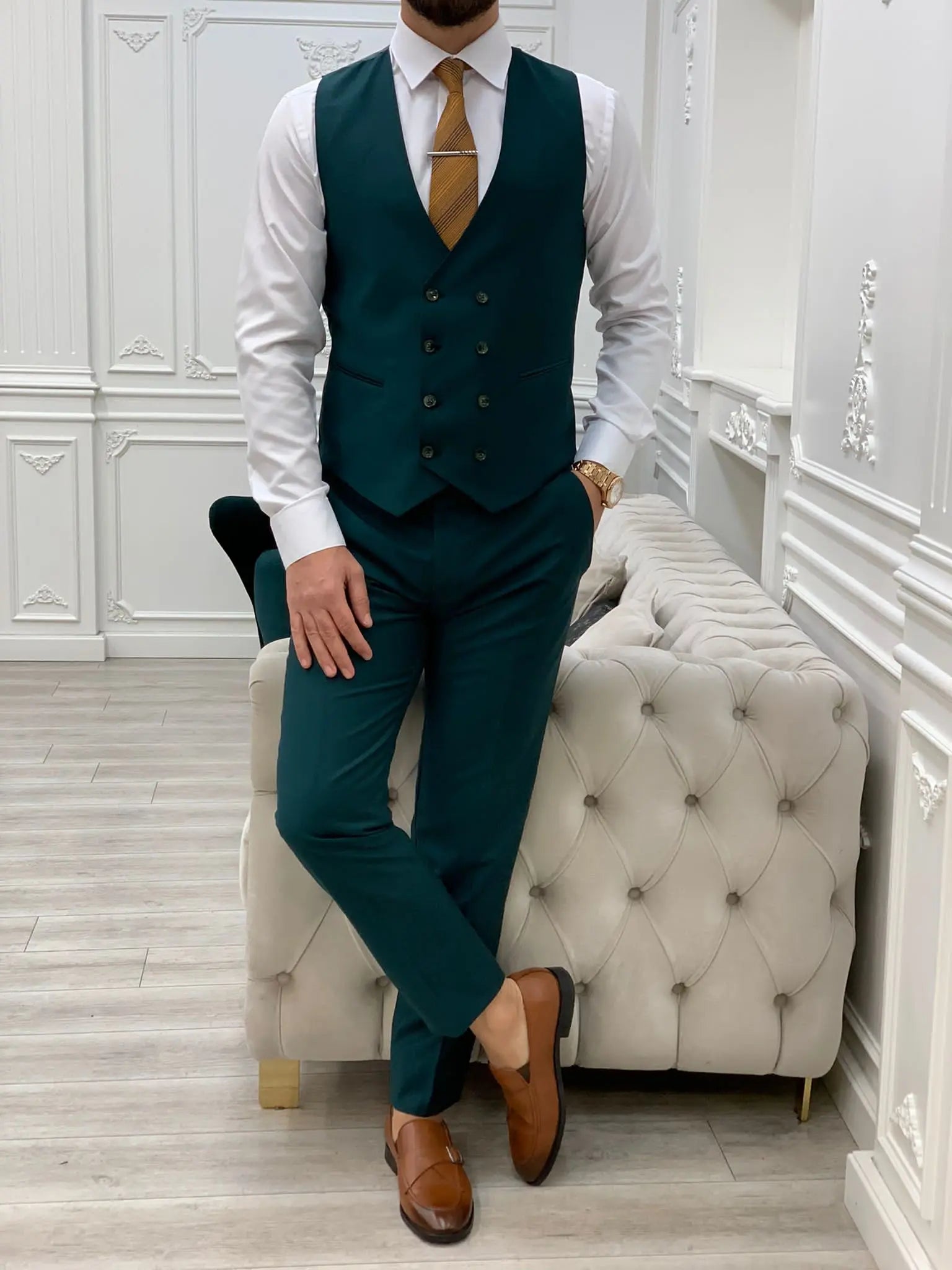 Amato Green Slim Fit Peak Lapel Suit - Versatile Three-Piece Elegance brabion
