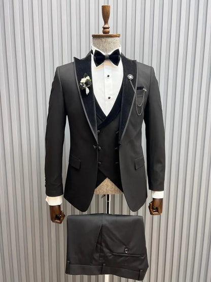 Sorento Black Slim Fit Velvet Peak Lapel Tuxedo – Elegant Formalwear for Men - BRABION