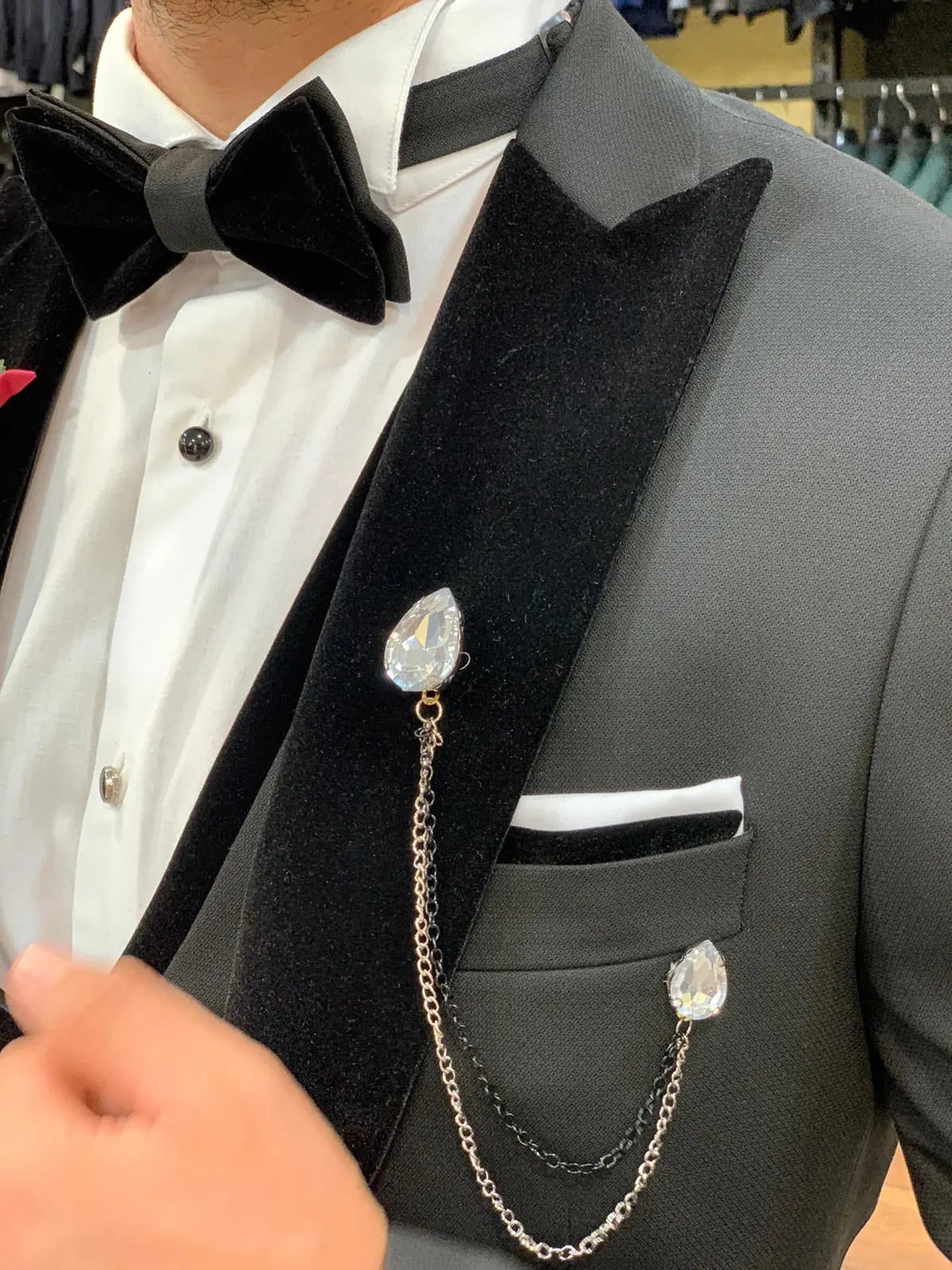 Wilson Black Slim Fit Velvet Peak Lapel Tuxedo - BRABION