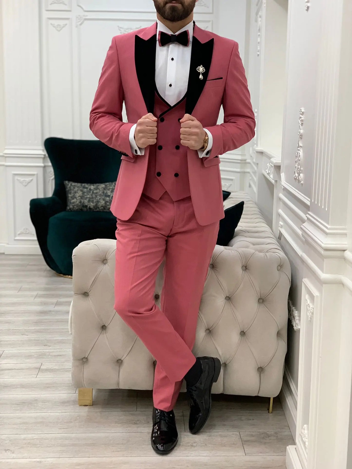 Eden Pink Slim Fit Velvet Peak Lapel Tuxedo for Men - BRABION