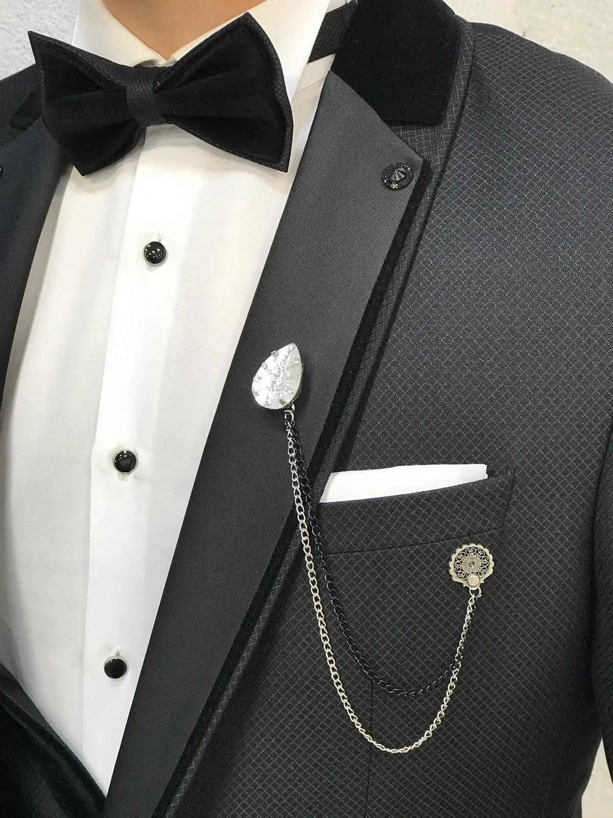 Lazio Black Slim-Fit Tuxedo for Modern Elegance - BRABION