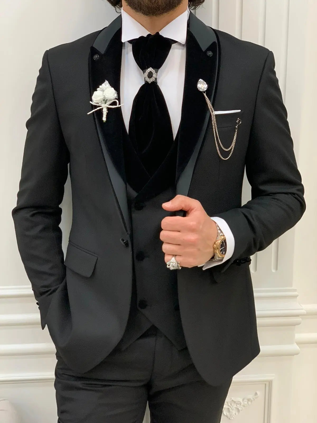 Forte Black Slim Fit Velvet Peak Lapel Wedding Suit - BRABION