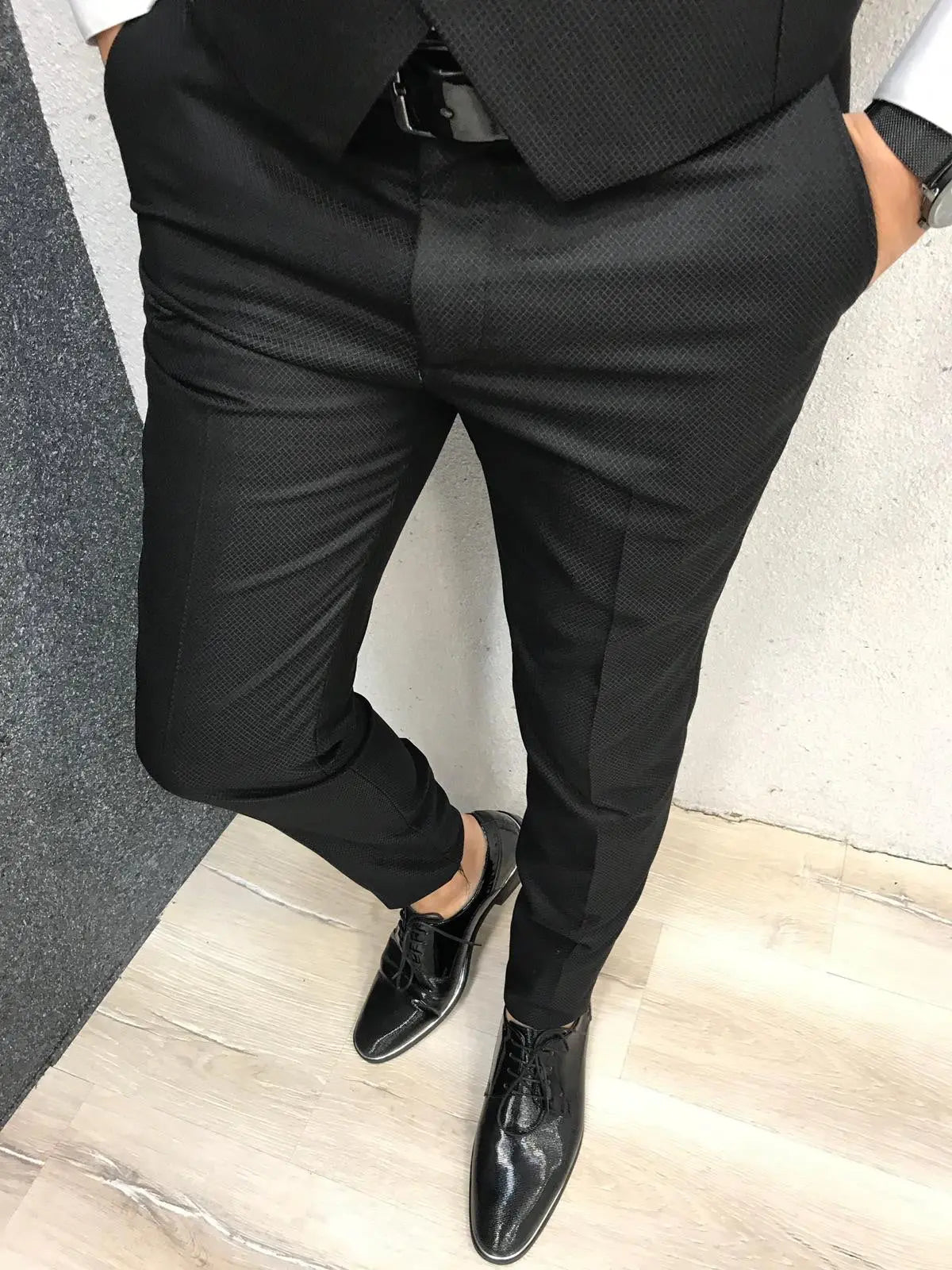 Lazio Black Slim-Fit Tuxedo for Modern Elegance - BRABION