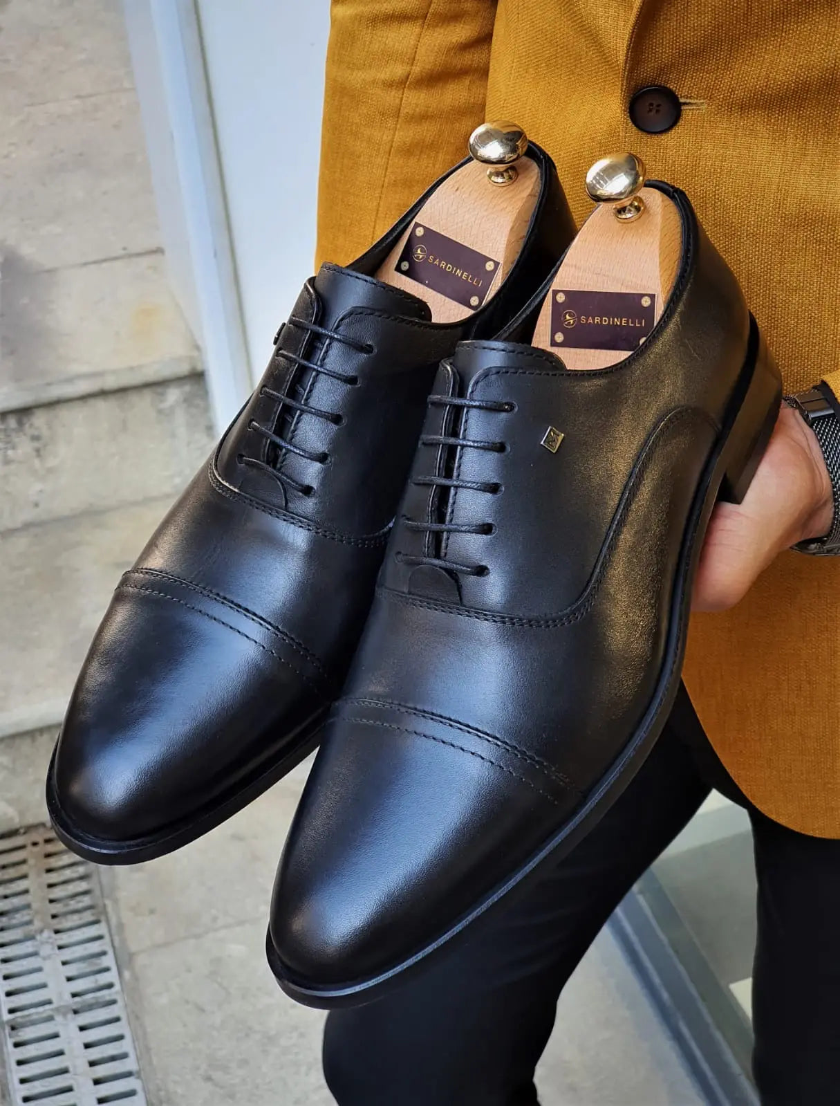 Stefano Black Wholecut Oxfords - Timeless Elegance for Every Occasion - BRABION