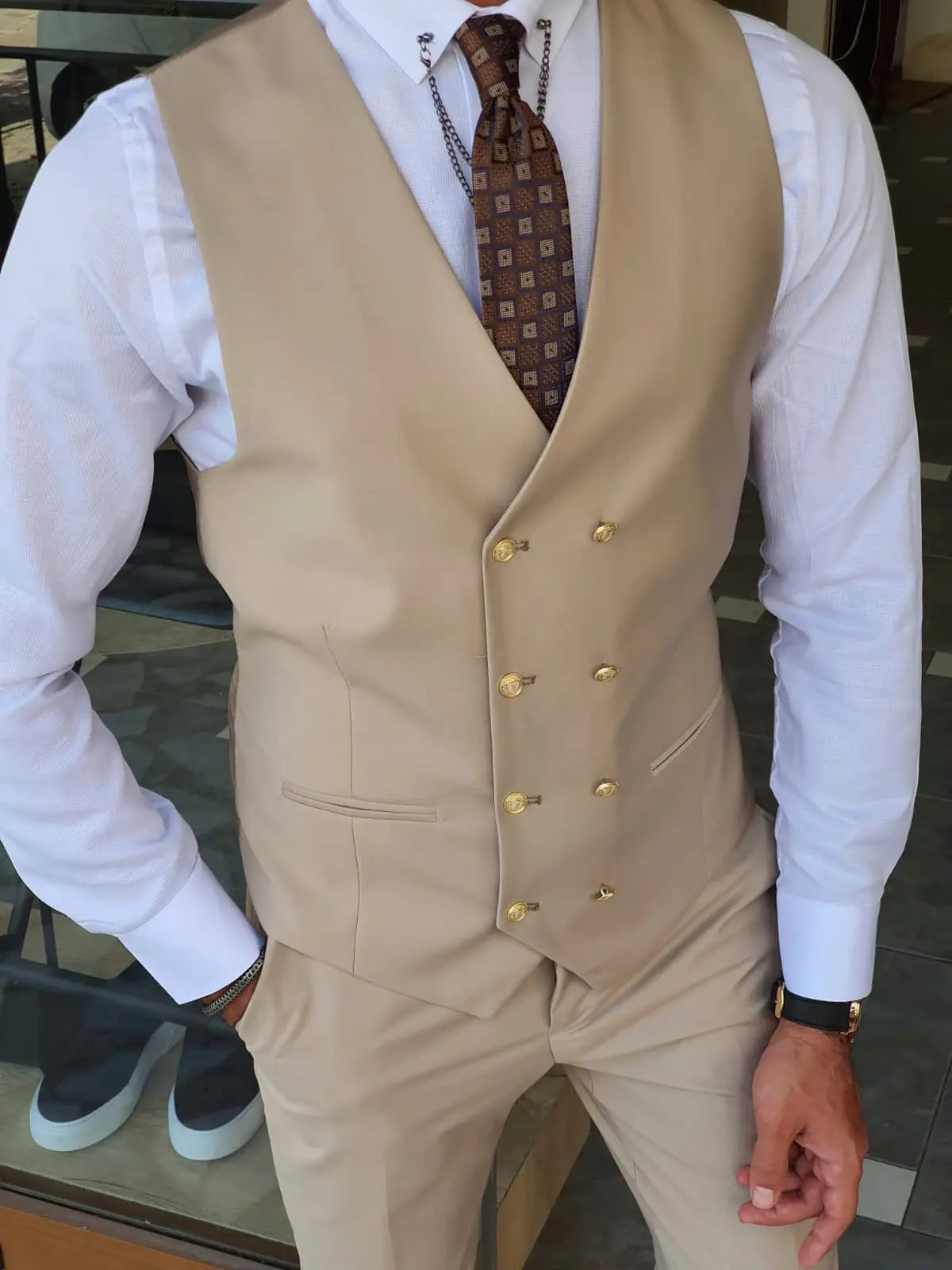 Boston Beige Slim Fit Peak Lapel Wool Suit - Elevate Your Wardrobe BOJONI