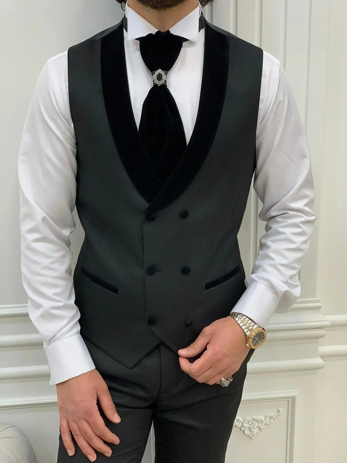 Forte Black Slim Fit Velvet Peak Lapel Wedding Suit - BRABION