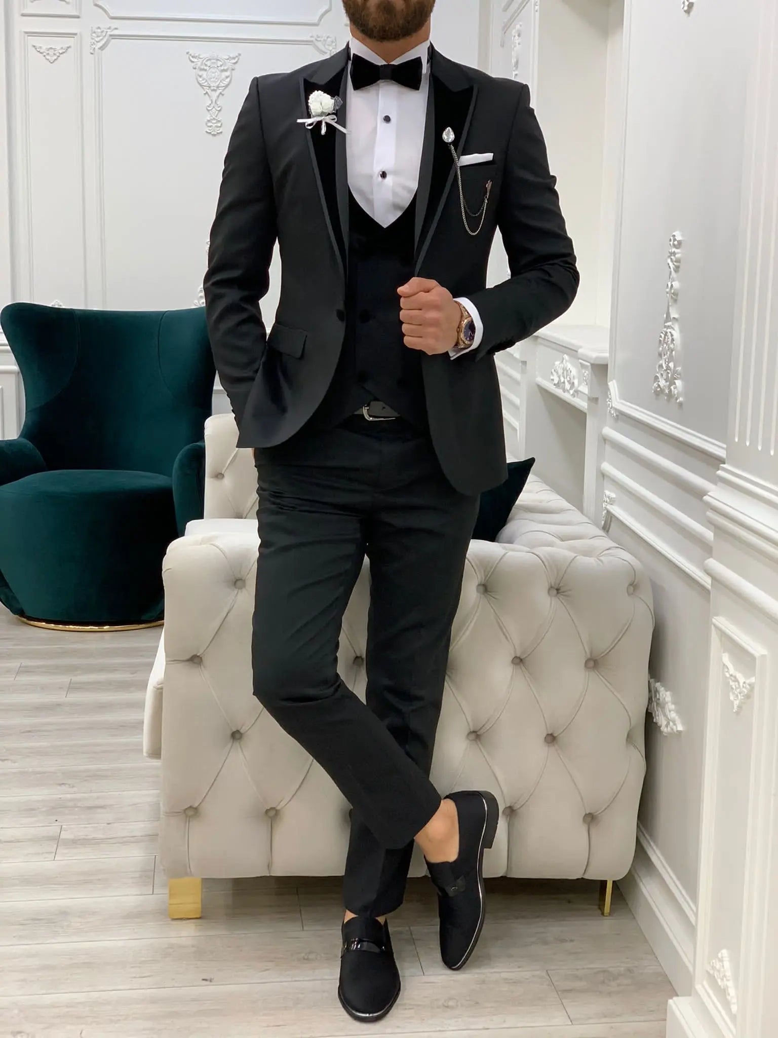 Wilson Black Velvet Shawl Lapel Tuxedo: The Ultimate Formalwear Statement - BRABION
