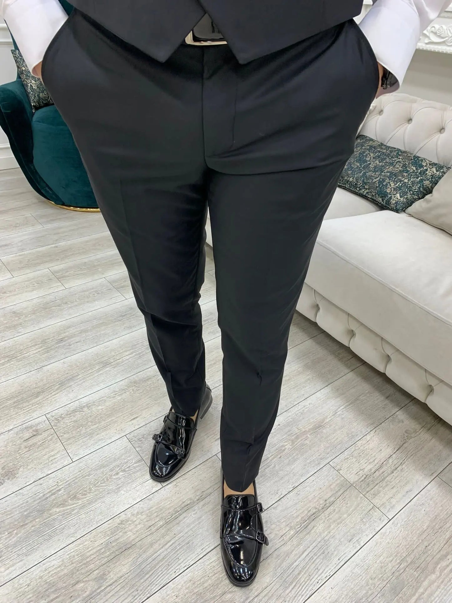 Avion Black Slim Fit Shawl Lapel Tuxedo: The Pinnacle of Formal Elegance - BRABION