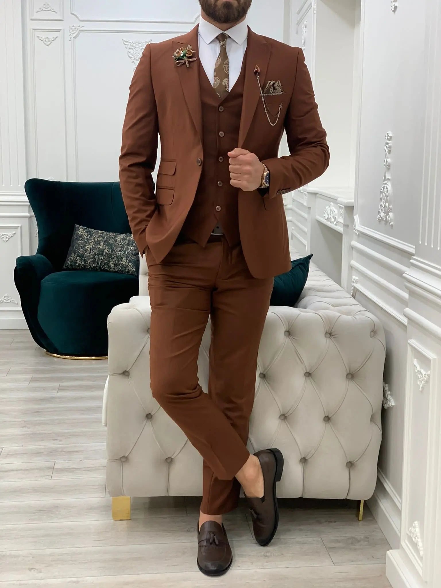 Lance Brown Slim Fit Three-Piece Suit BOJONI