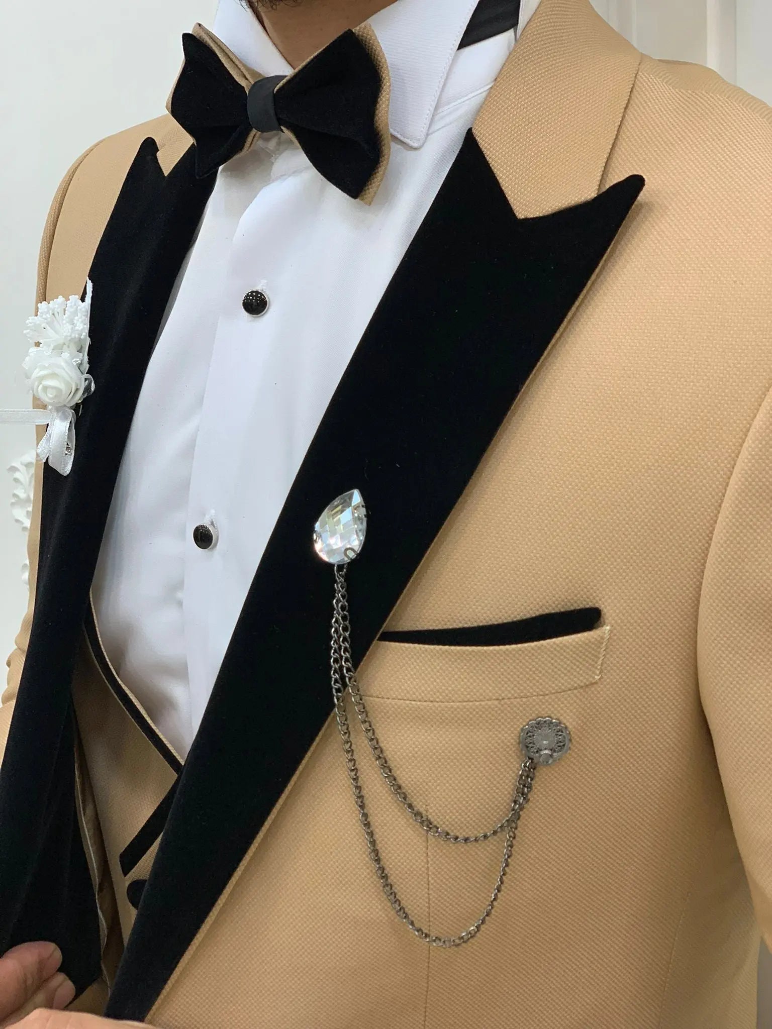 Acacia Golden Slim Fit Velvet Peak Lapel Tuxedo - BRABION
