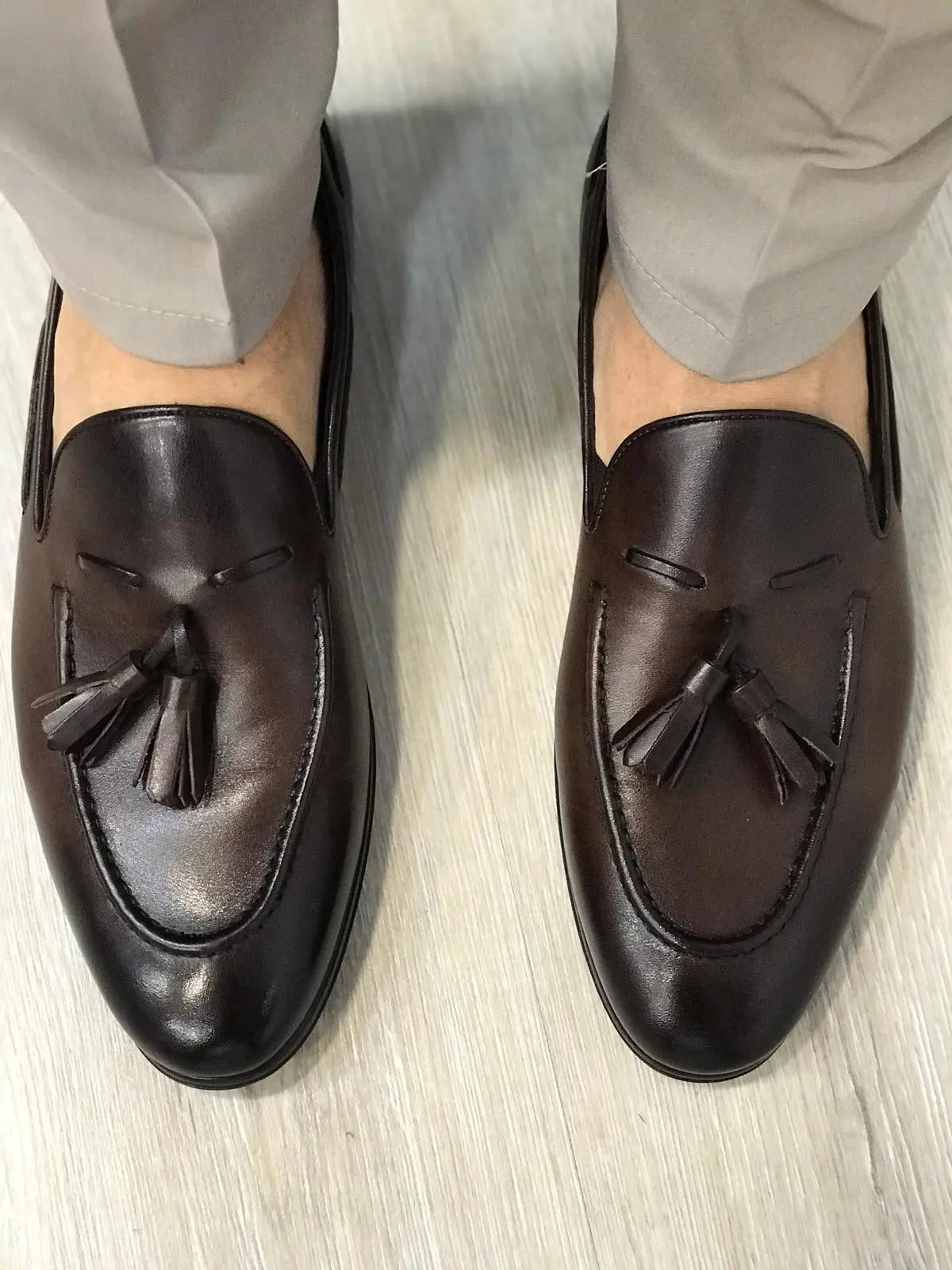 Tassel Leather Dark Brown Loafers – Sophisticated Footwear for Every Occasion - BRABION