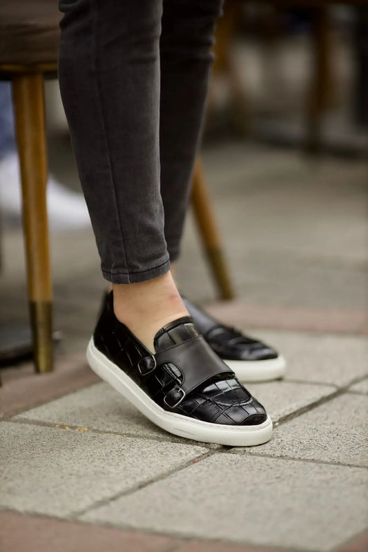 Romeo Pool Buckle Crocodile Pattern Black Loafers - BRABION