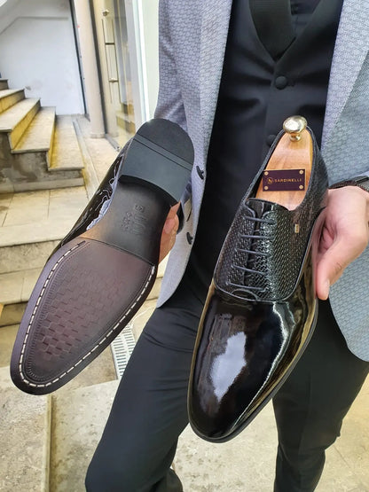 VillaNova Black Laced Oxford - Elegant Patent Leather Shoes - BRABION