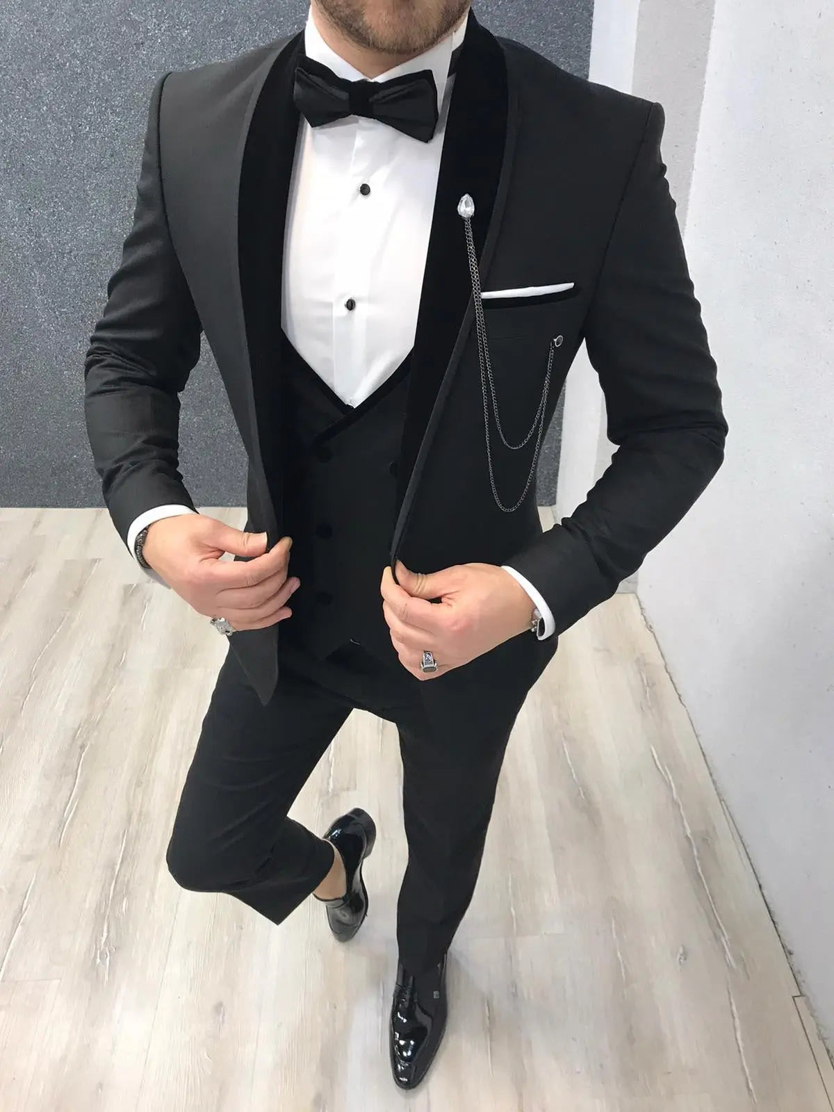 Ventura Black Slim Fit Velvet Shawl Lapel Tuxedo - BRABION