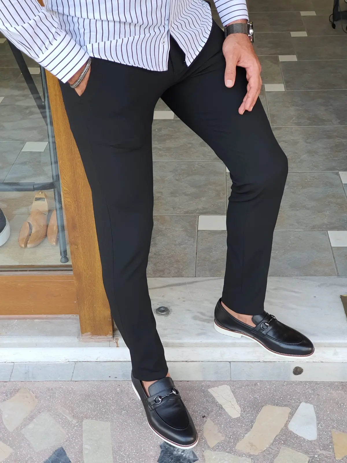 Berton Black Slim Fit Pants for Every Occasion - BRABION