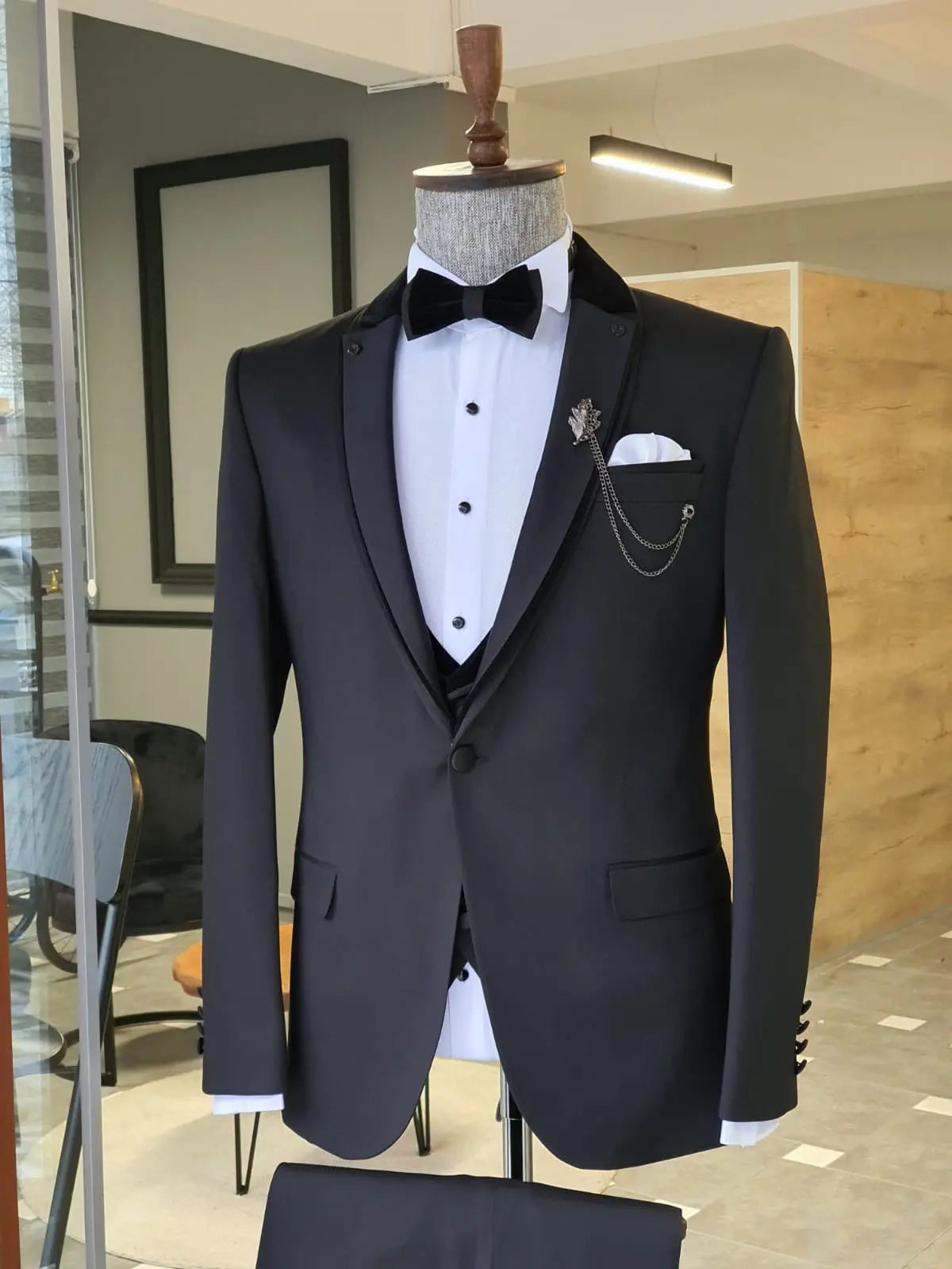 Montreal Black Slim Fit Notch Lapel Tuxedo - BRABION