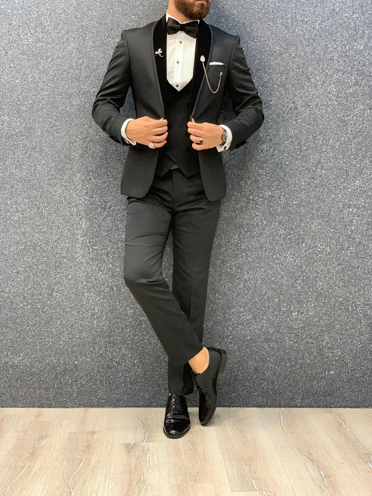 Acacia Black Slim Fit Tuxedo for Men - BRABION