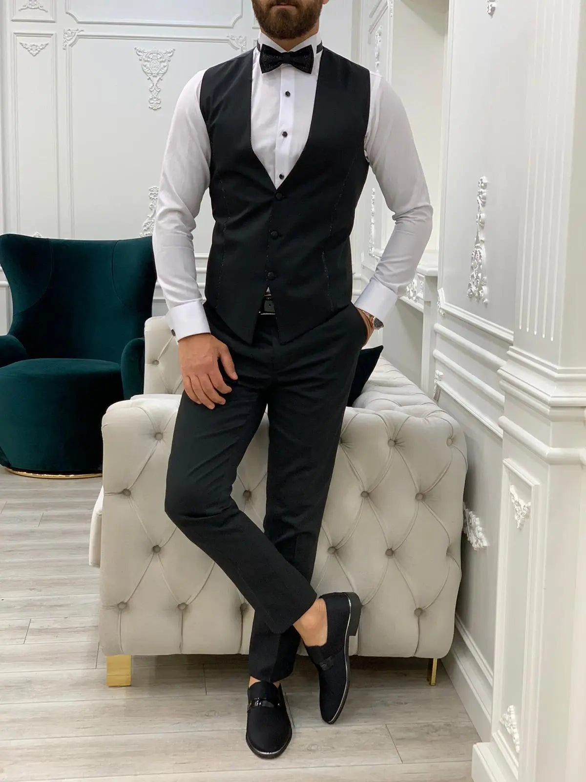 Wilson Black Peak Lapel Tuxedo: Elegance Redefined - BRABION