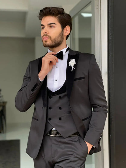 Capel Black Slim Fit Peak Lapel Wool Tuxedo - Elevate Your Formal Wardrobe - BRABION