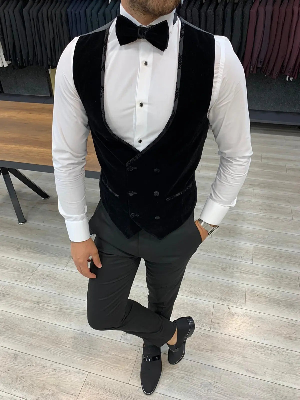 Genova Black Slim Fit Peak Lapel Tuxedo for Elegant Occasions - BRABION