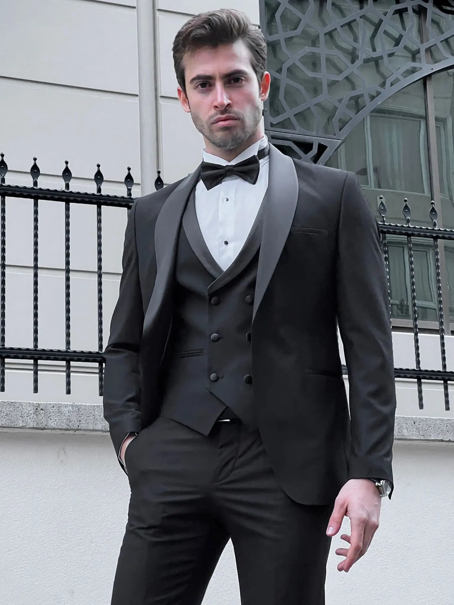 Enzo Black Shawl Lapel Slim Fit Tuxedo for Men - BRABION