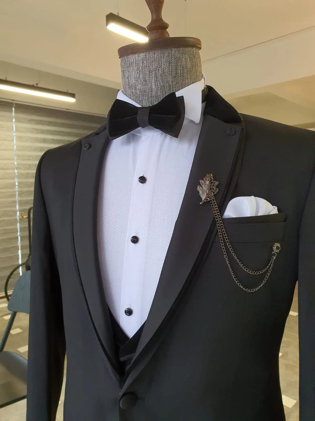 Montreal Black Slim Fit Notch Lapel Tuxedo - BRABION