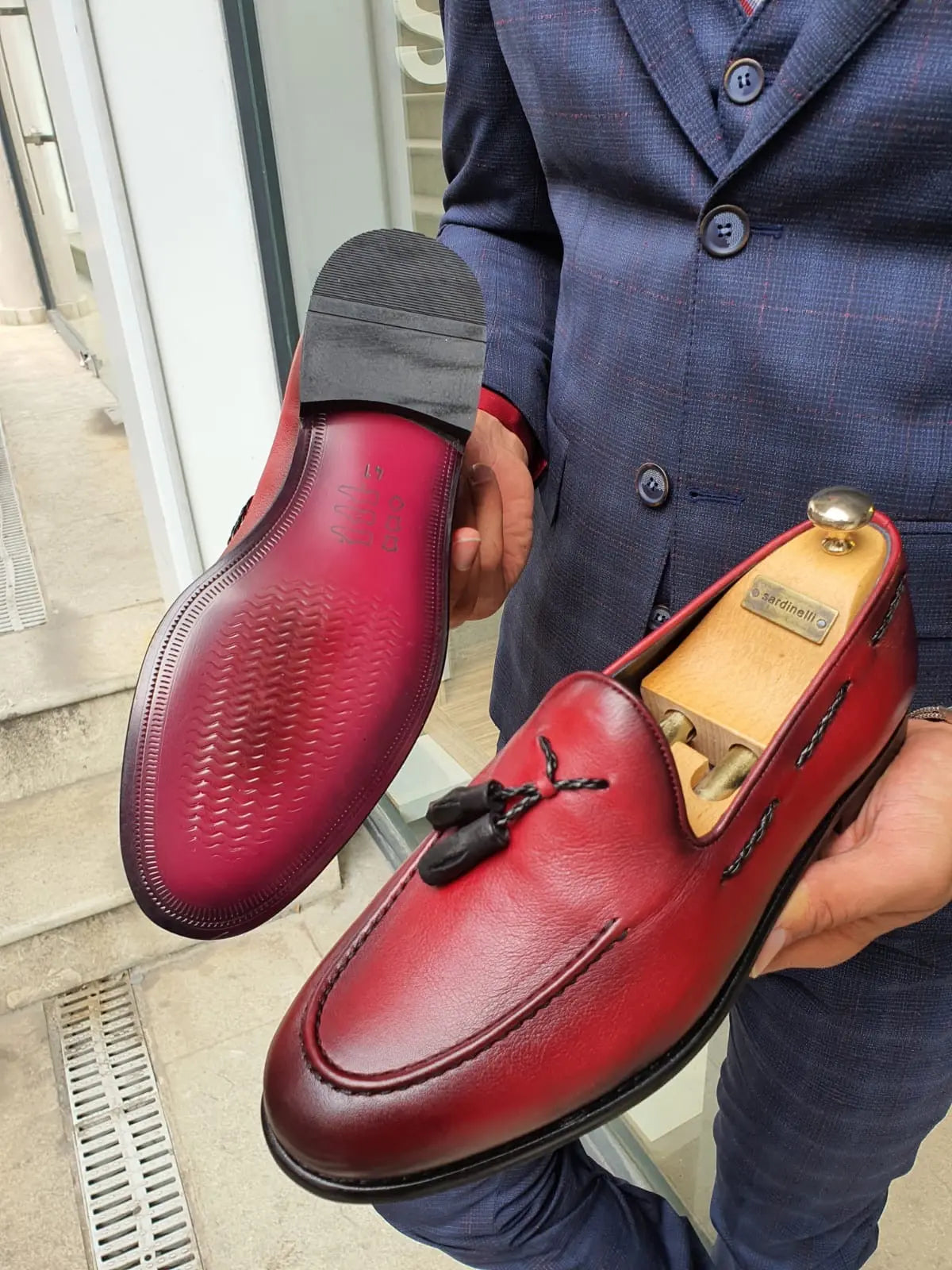 Fort Worth Red Tassel Loafer - Elegant Leather Footwear for Men - BRABION