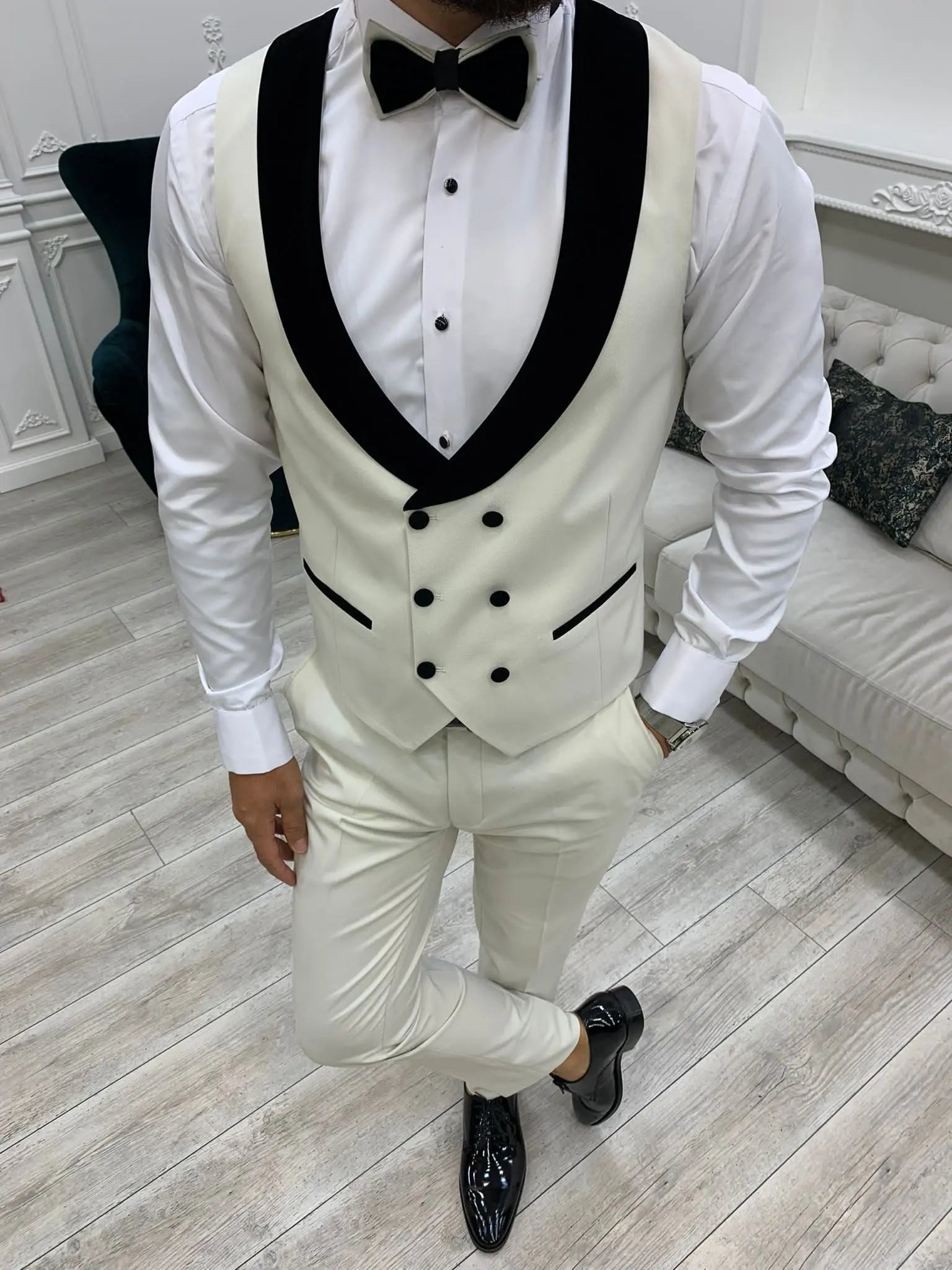 Ventura White Slim Fit Shawl Lapel Tuxedo - BRABION