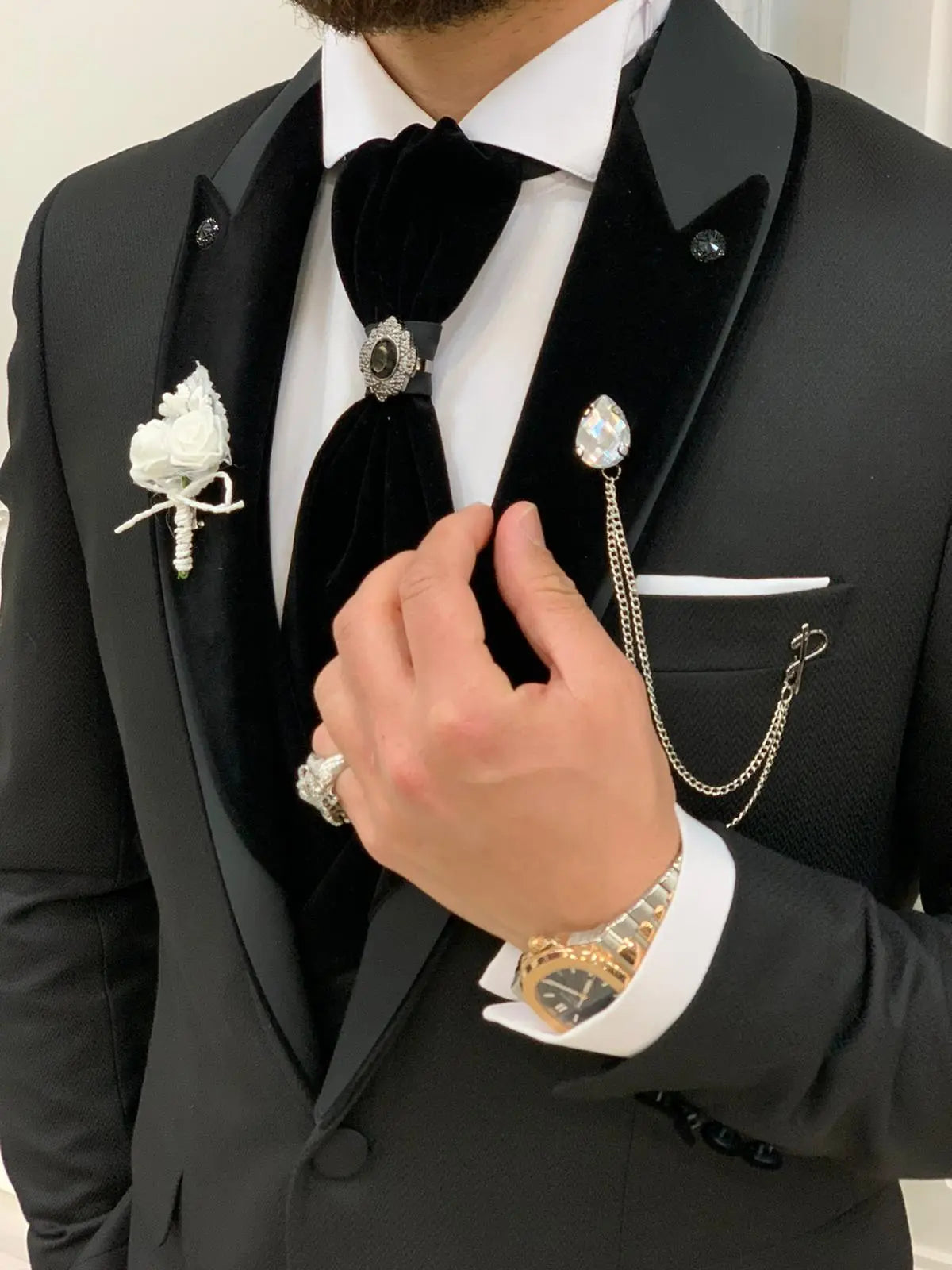Forte Black Slim Fit Velvet Peak Lapel Wedding Suit - BRABION