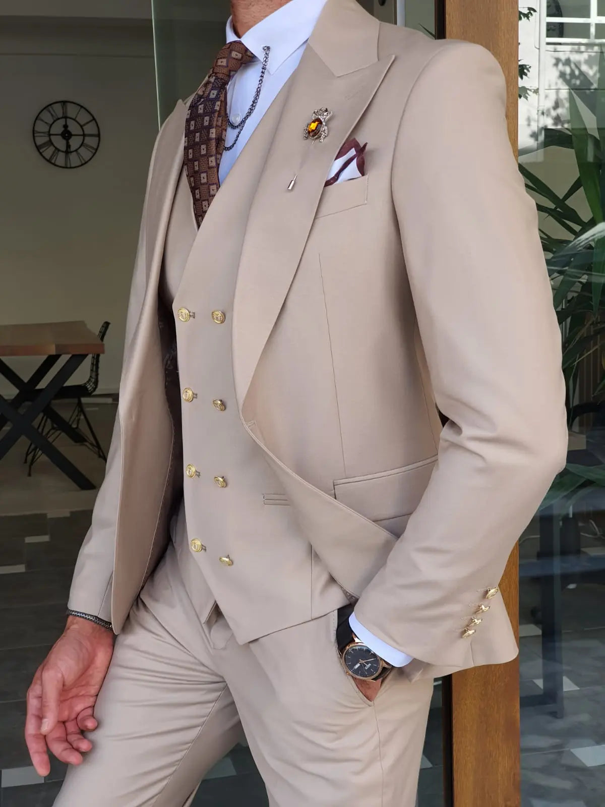 Boston Beige Slim Fit Peak Lapel Wool Suit - Elevate Your Wardrobe BOJONI