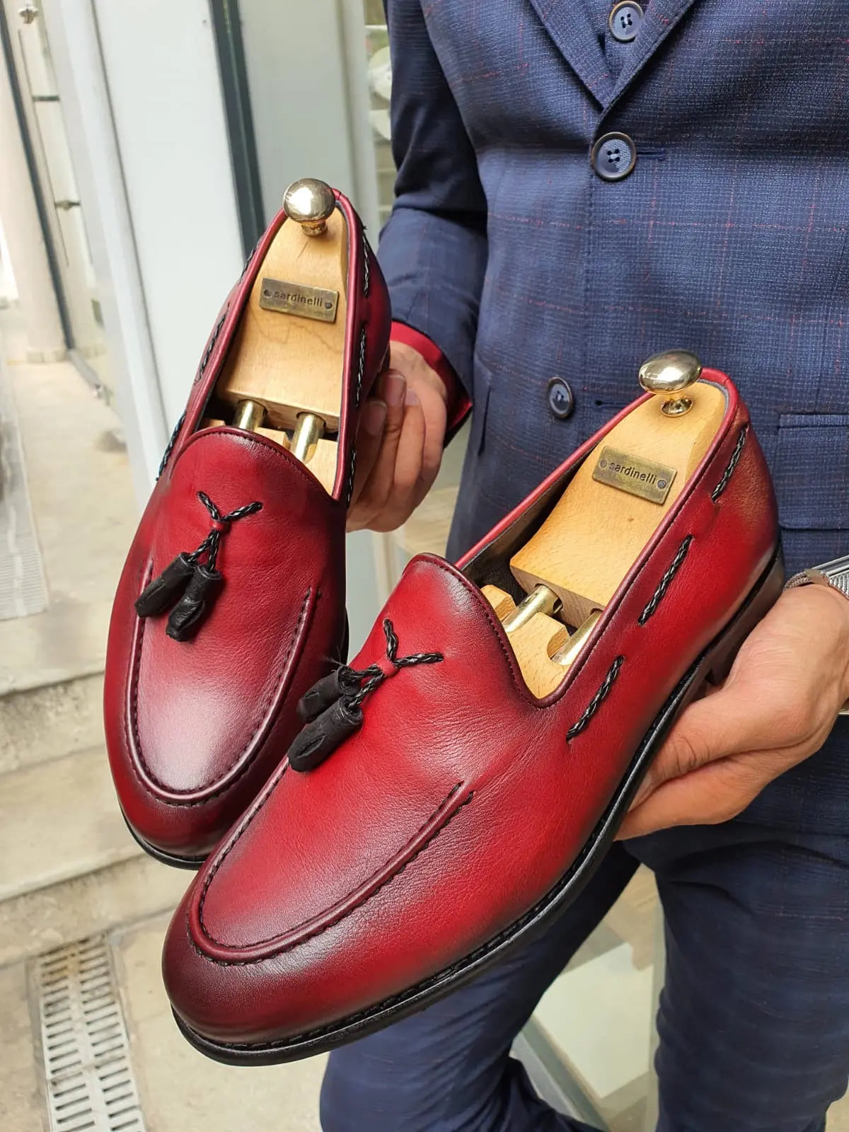Fort Worth Red Tassel Loafer - Elegant Leather Footwear for Men - BRABION
