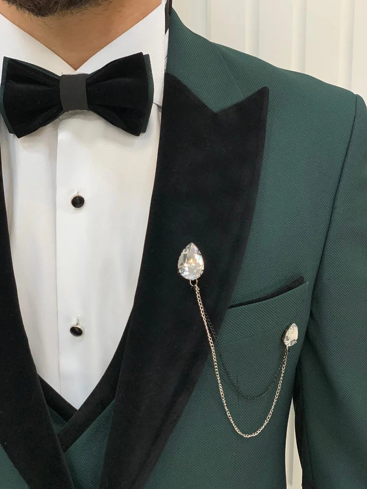 Eden Green Slim Fit Velvet Peak Lapel Tuxedo - BRABION